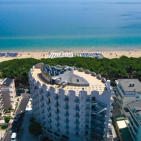 Hotel Lido Alba Adriatica Exterior foto